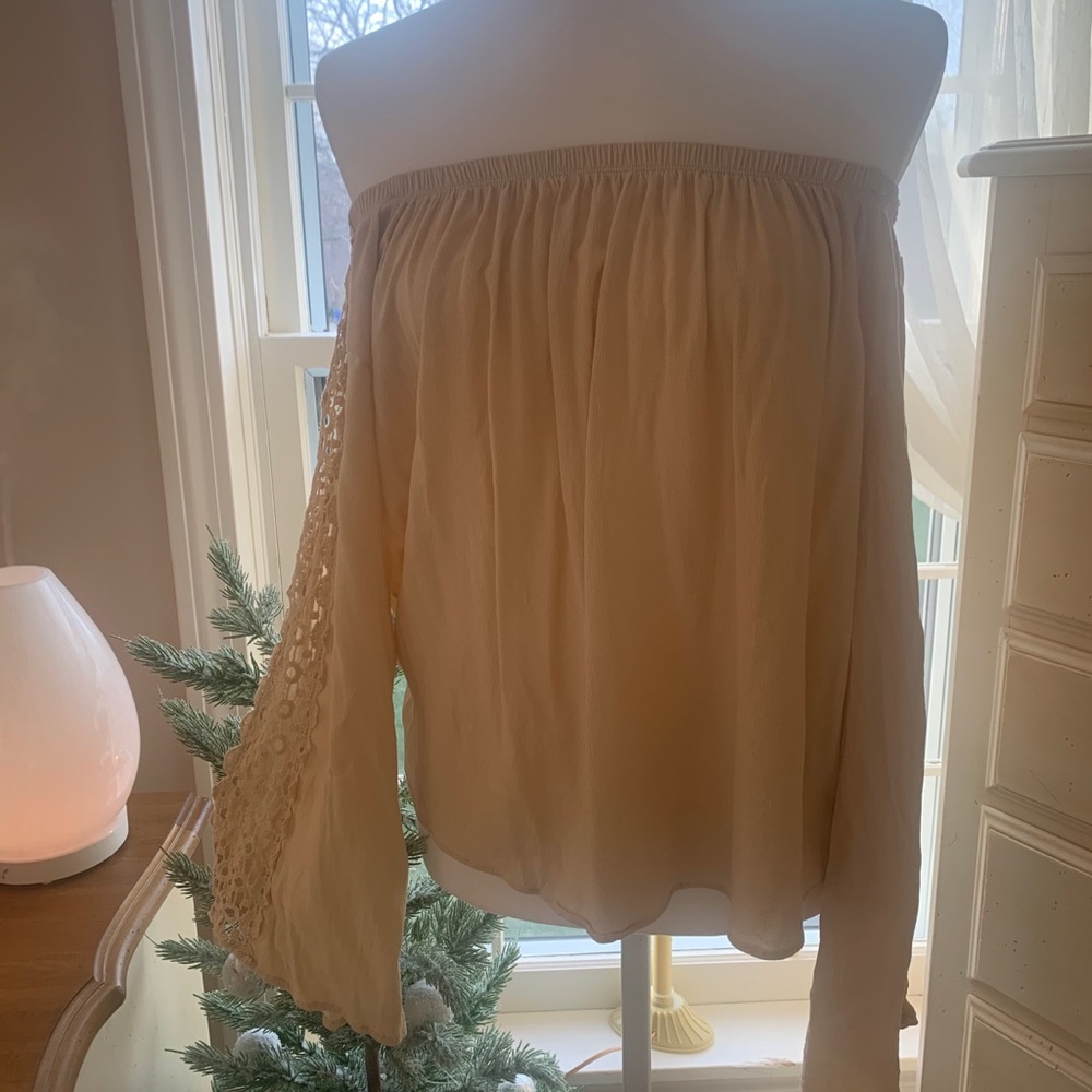 Off the shoulder bell sleeve blouse